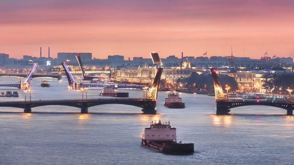 Нева с мостами